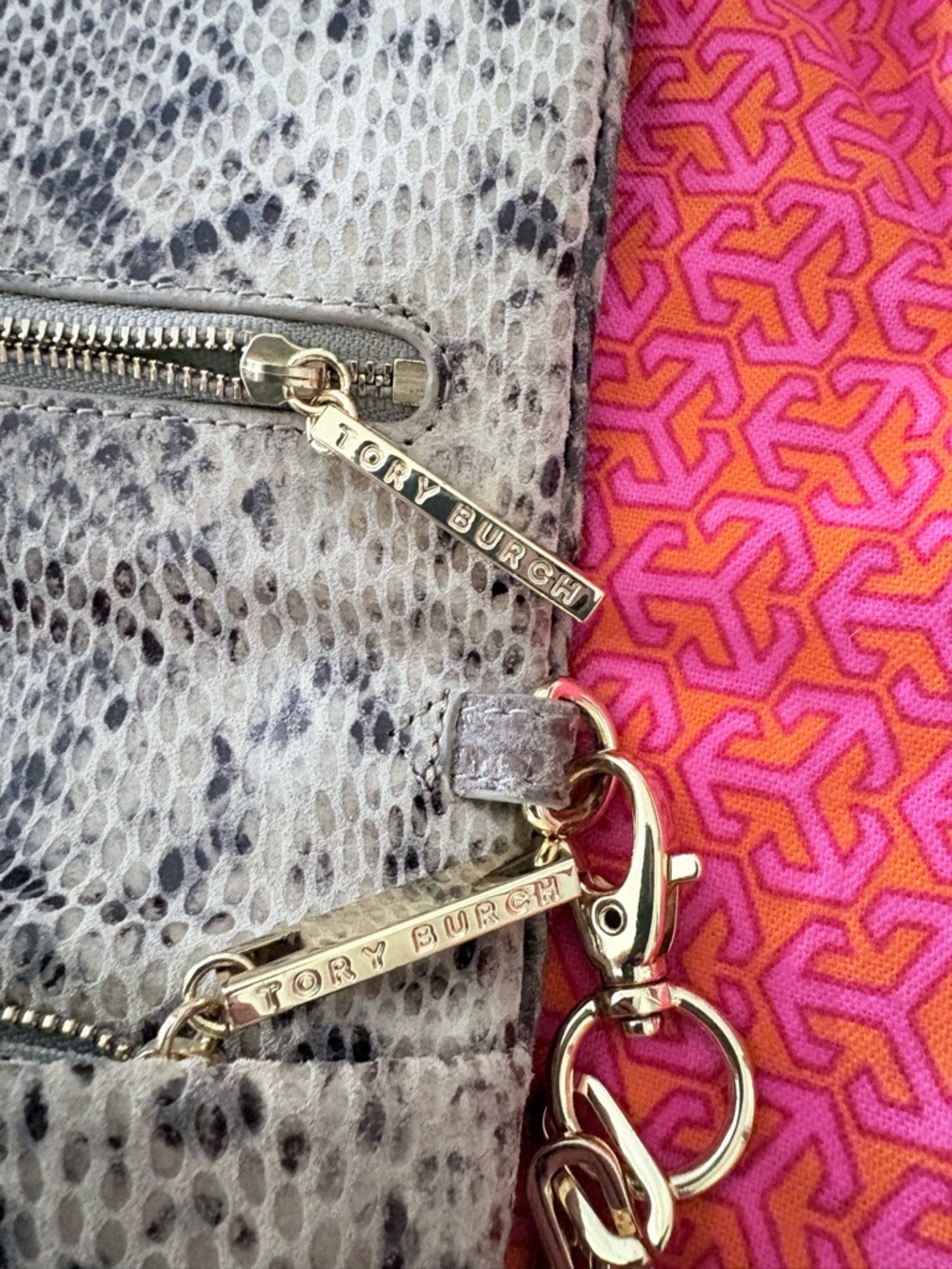 Tory Burch Audra Reva Leather Python Print Shoulder/Clutch Bag - Picture 13 of 13